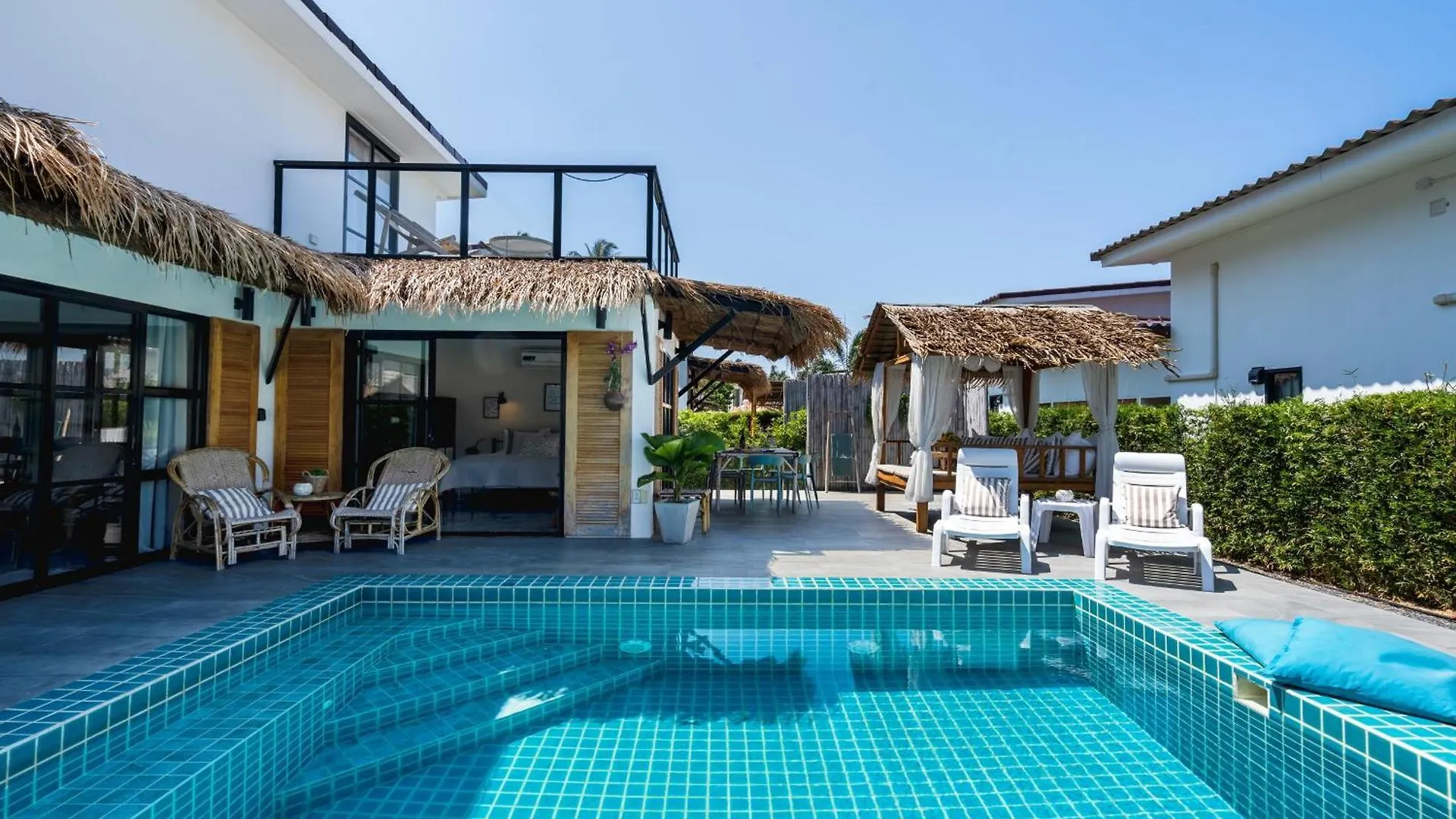 Manao Pool Villa 8 - 5 Mins Walk To The Beach 코란타
